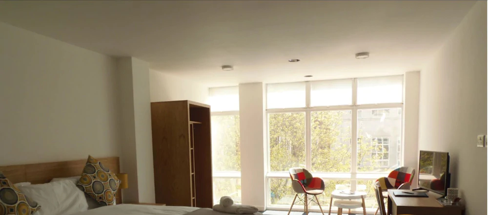 Plymouth Central by OYO Rooms
