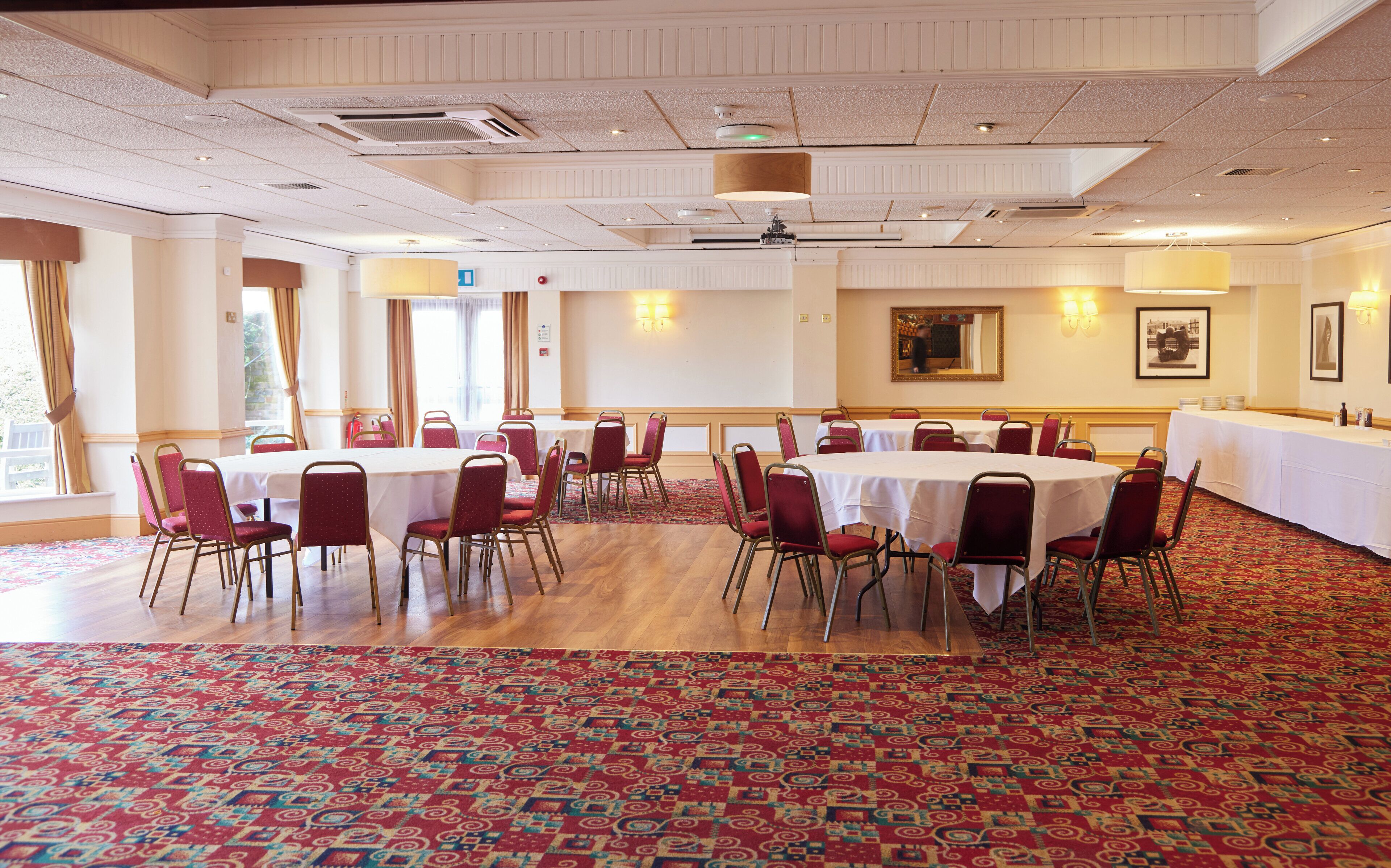 The Farmhouse & Innlodge