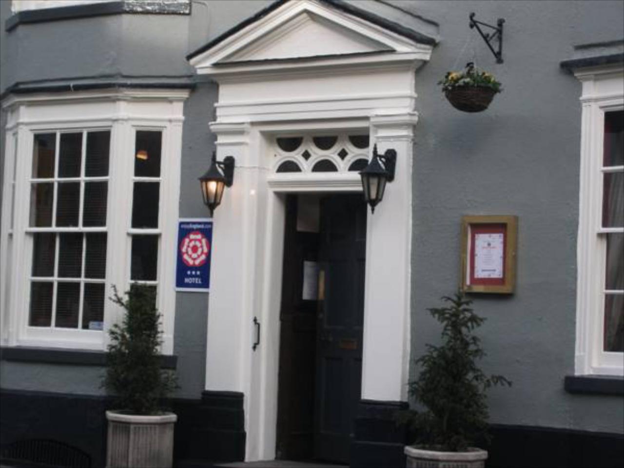 Saffron Hotel - Inn