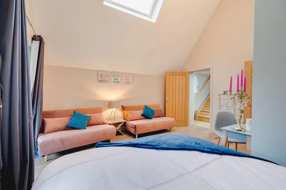 Brook Barn With Sauna & Jacuzzi