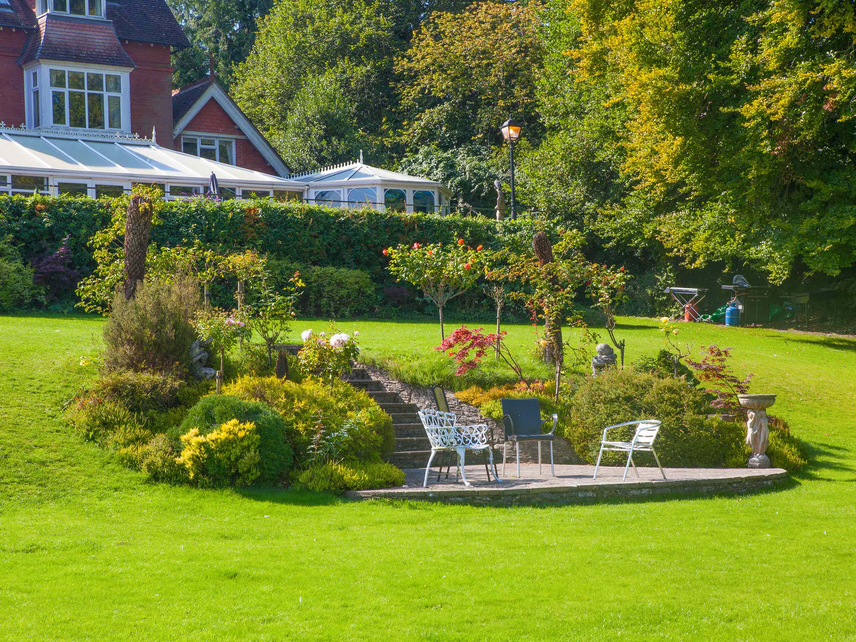 Riverside Contemporary Manor House Hotel