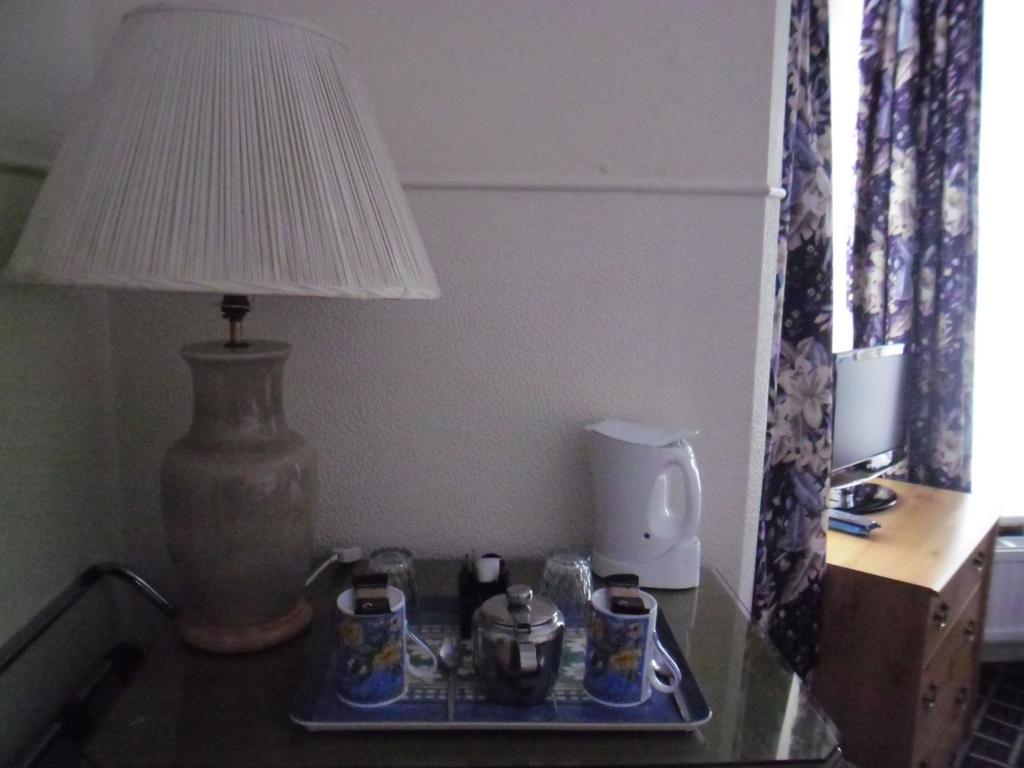 Chad Hill Hotel