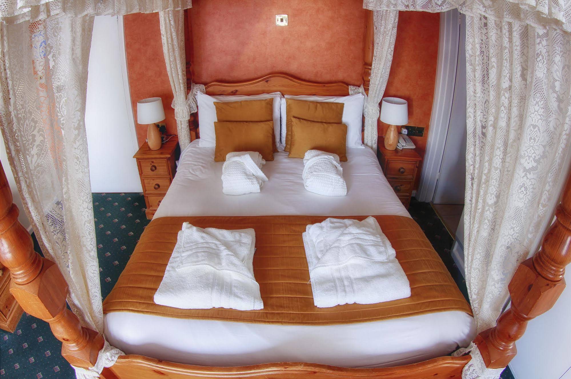 Melville Hall Hotel & Utopia SPA