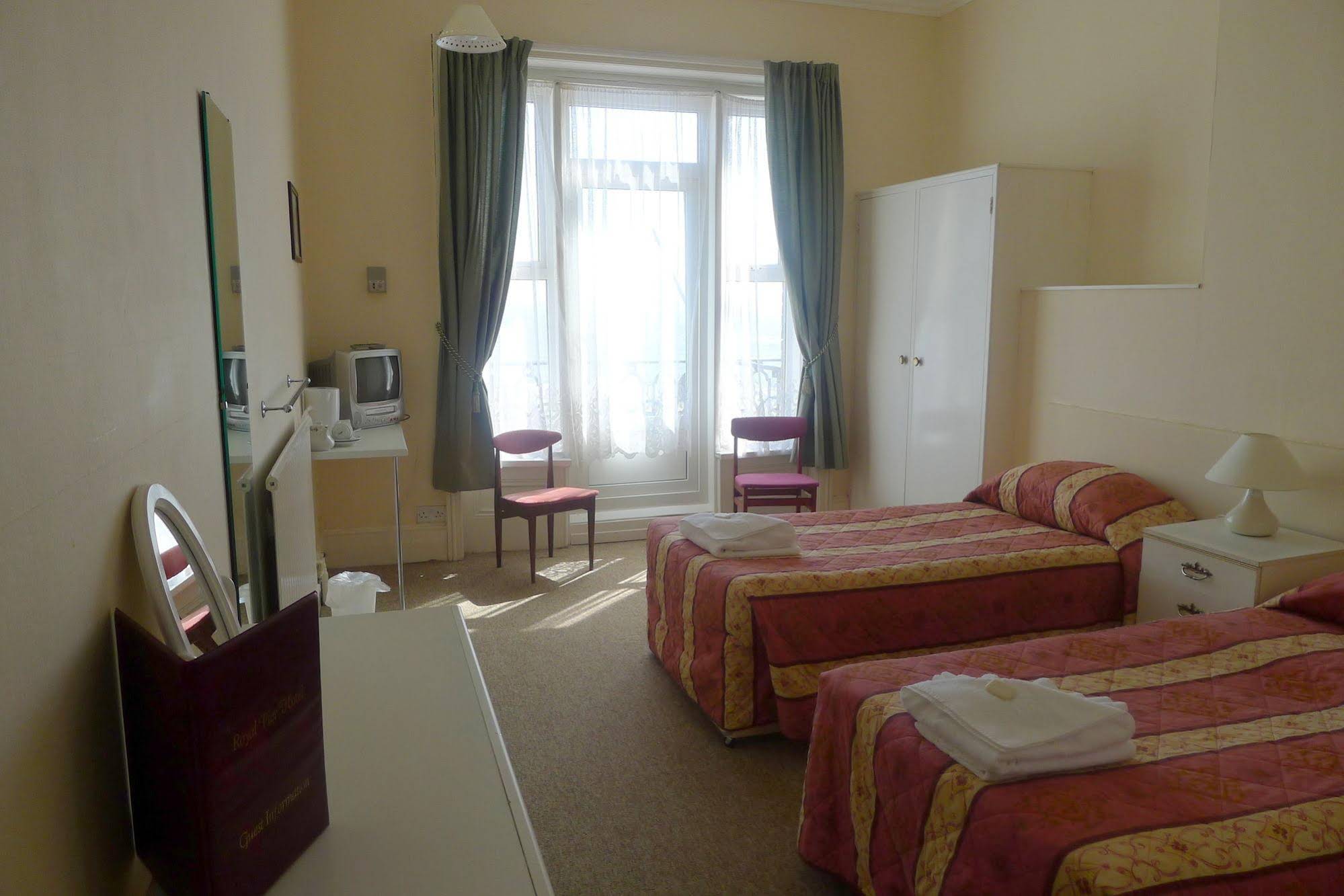 Royal Pier Hotel
