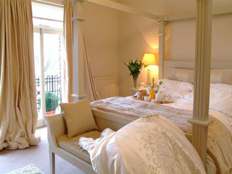 The Bell Hotel