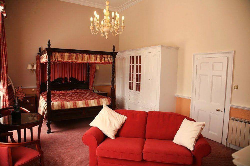 Manor of Groves Hotel, Golf & Country Club