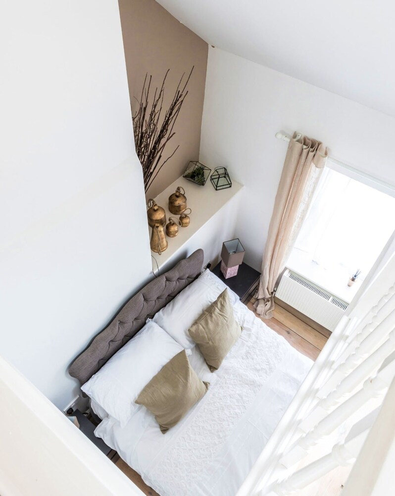 Teachers Cottage