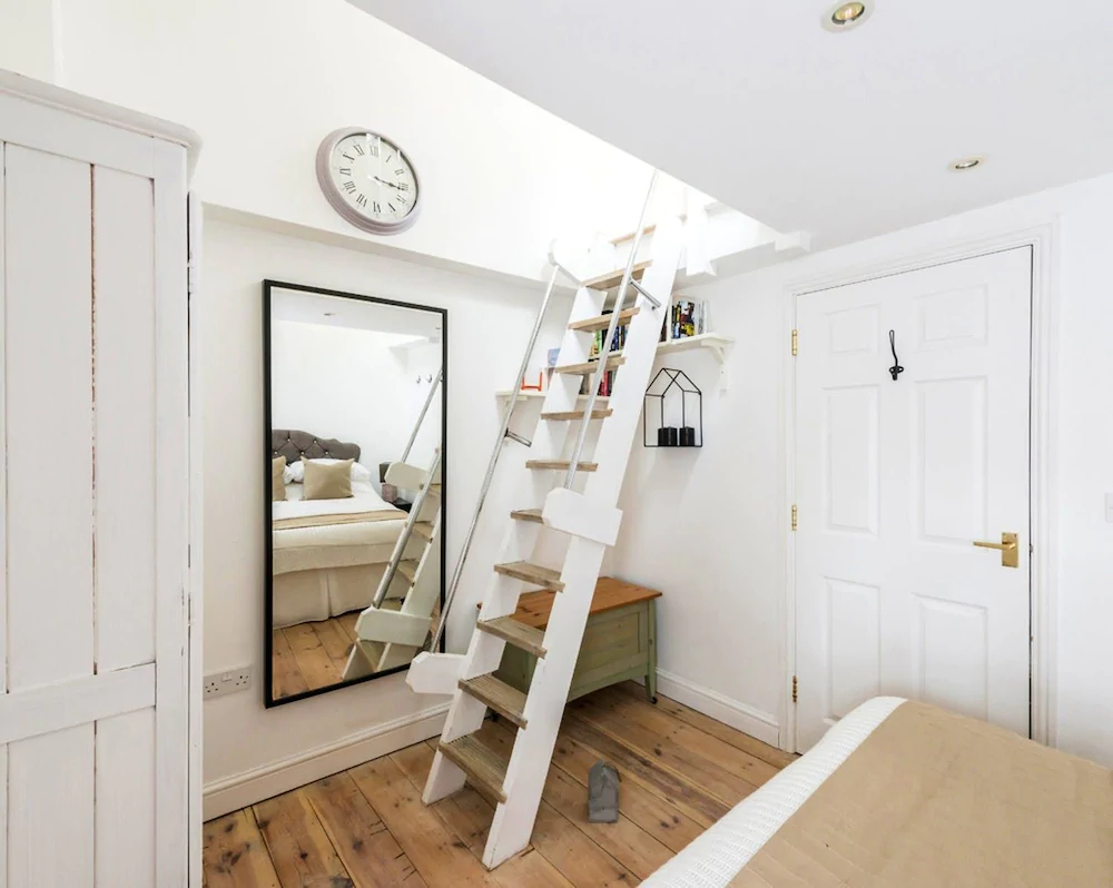 Teachers Cottage