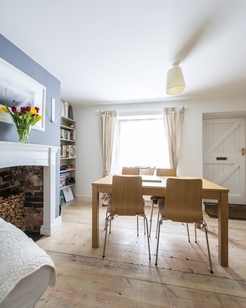 Teachers Cottage