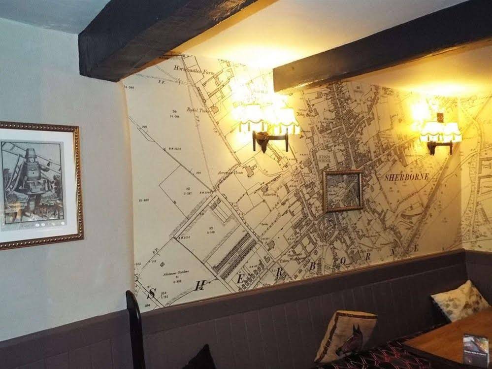 The Plume of Feathers