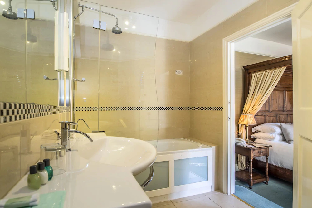 Mackenzie Hotels - The Dales Country House Hotel