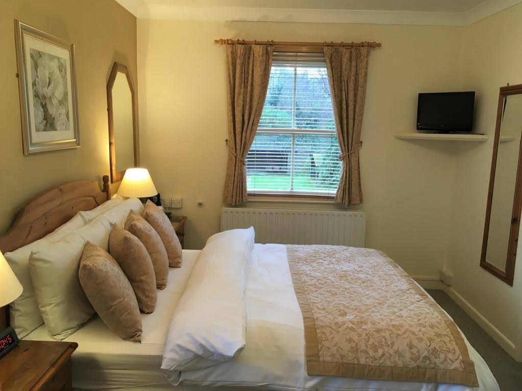 Watermead Guest House