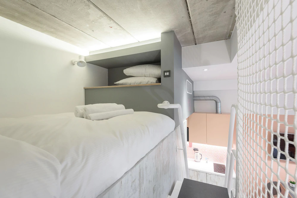 Room2 Southampton