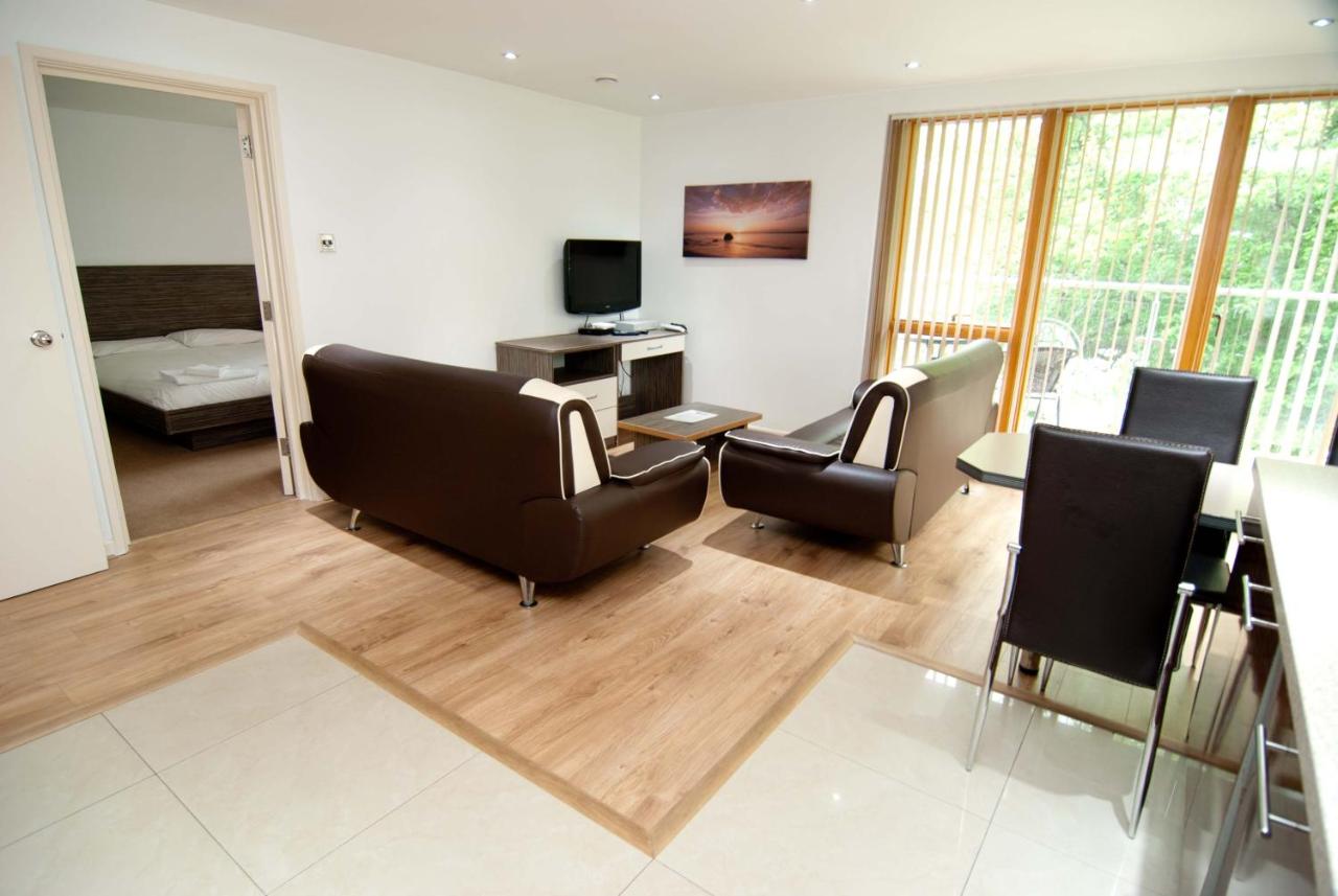 Southampton Serviced Apartment