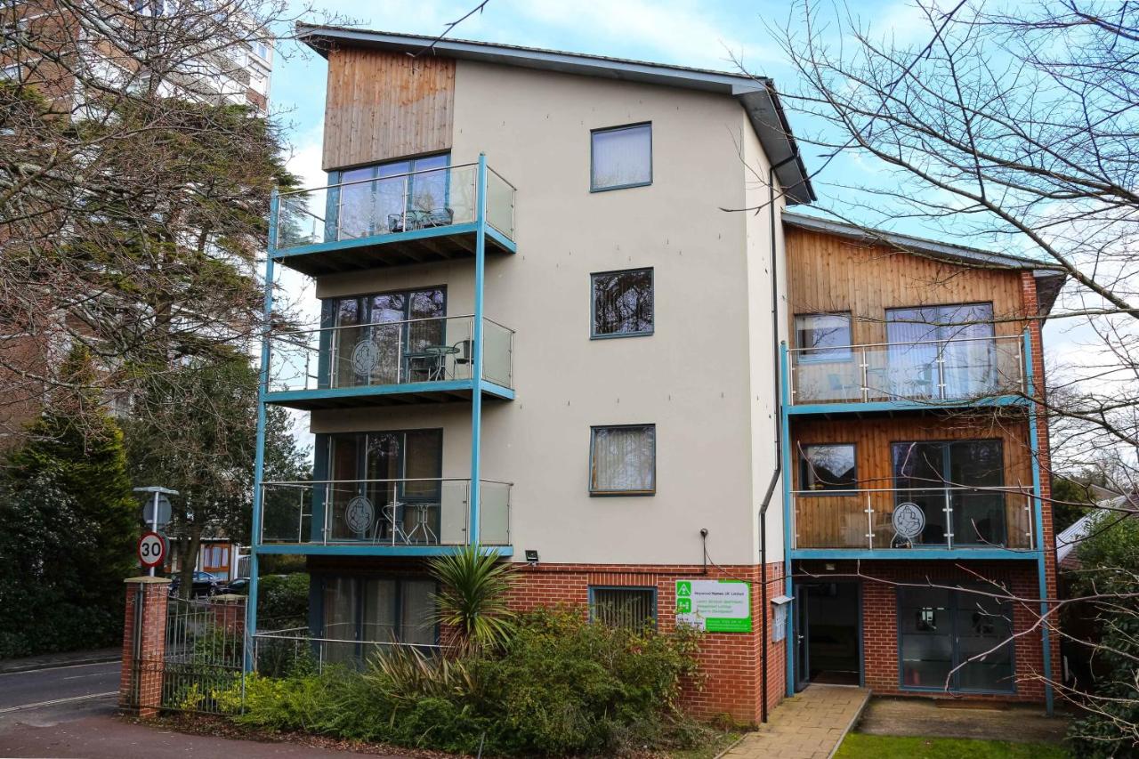 Southampton Serviced Apartment