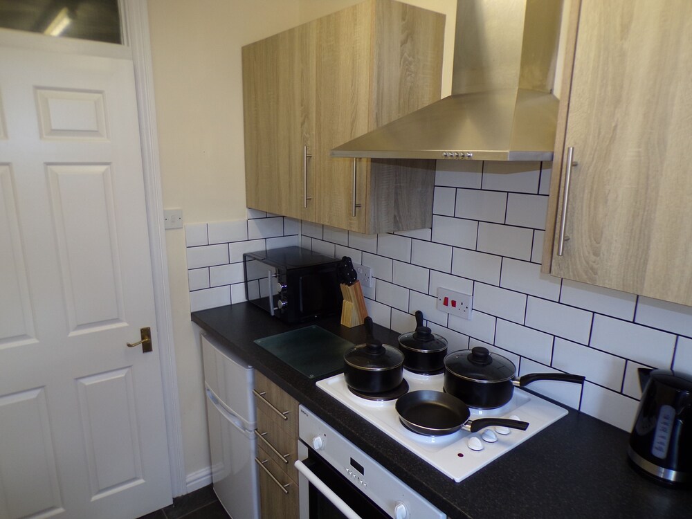 Thornbury Apartments