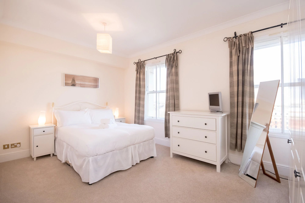 Town or Country - Imperial Apartments