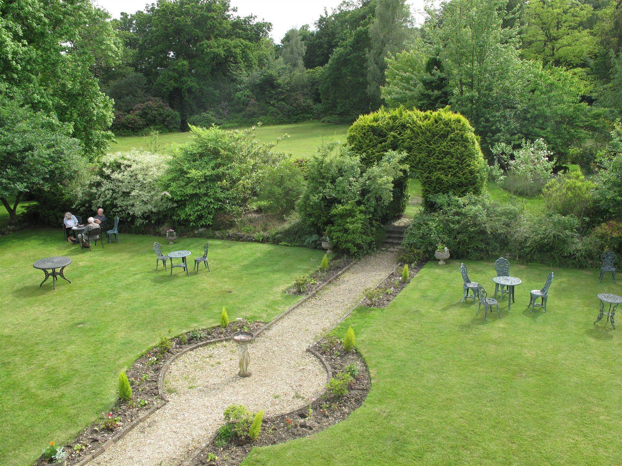 Woodlands Lodge Hotel