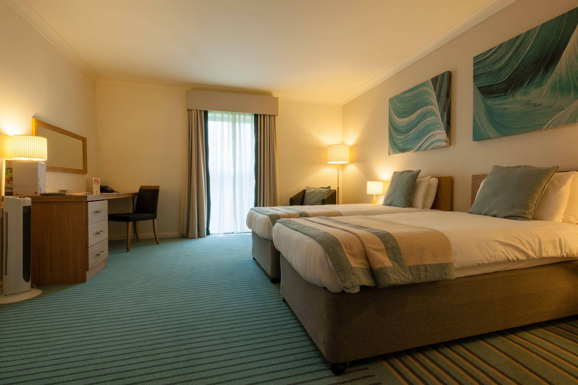 De Vere Cotswold Water Park Apartments