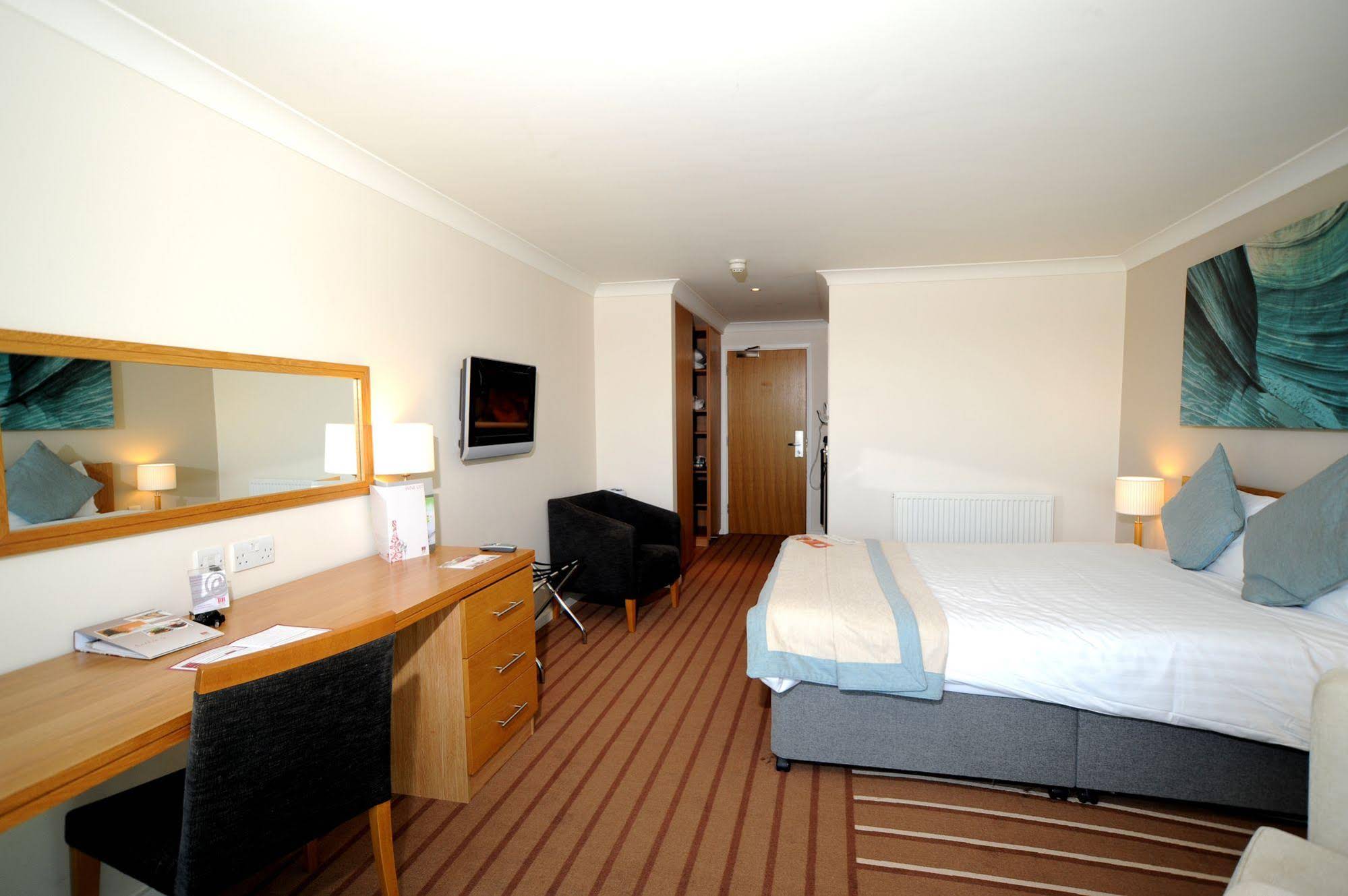 De Vere Cotswold Water Park Apartments