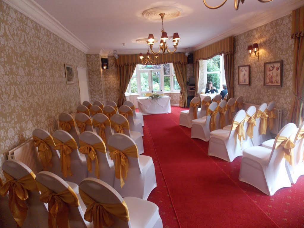 The Woodlands Hotel