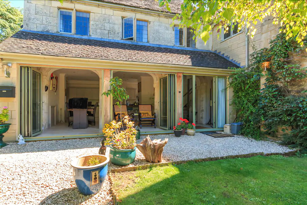Cotswold Coach House