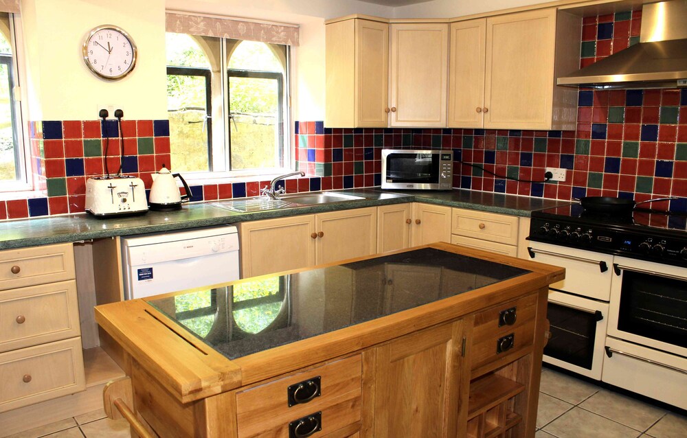 Cotswolds Valleys Accommodation Springfl
