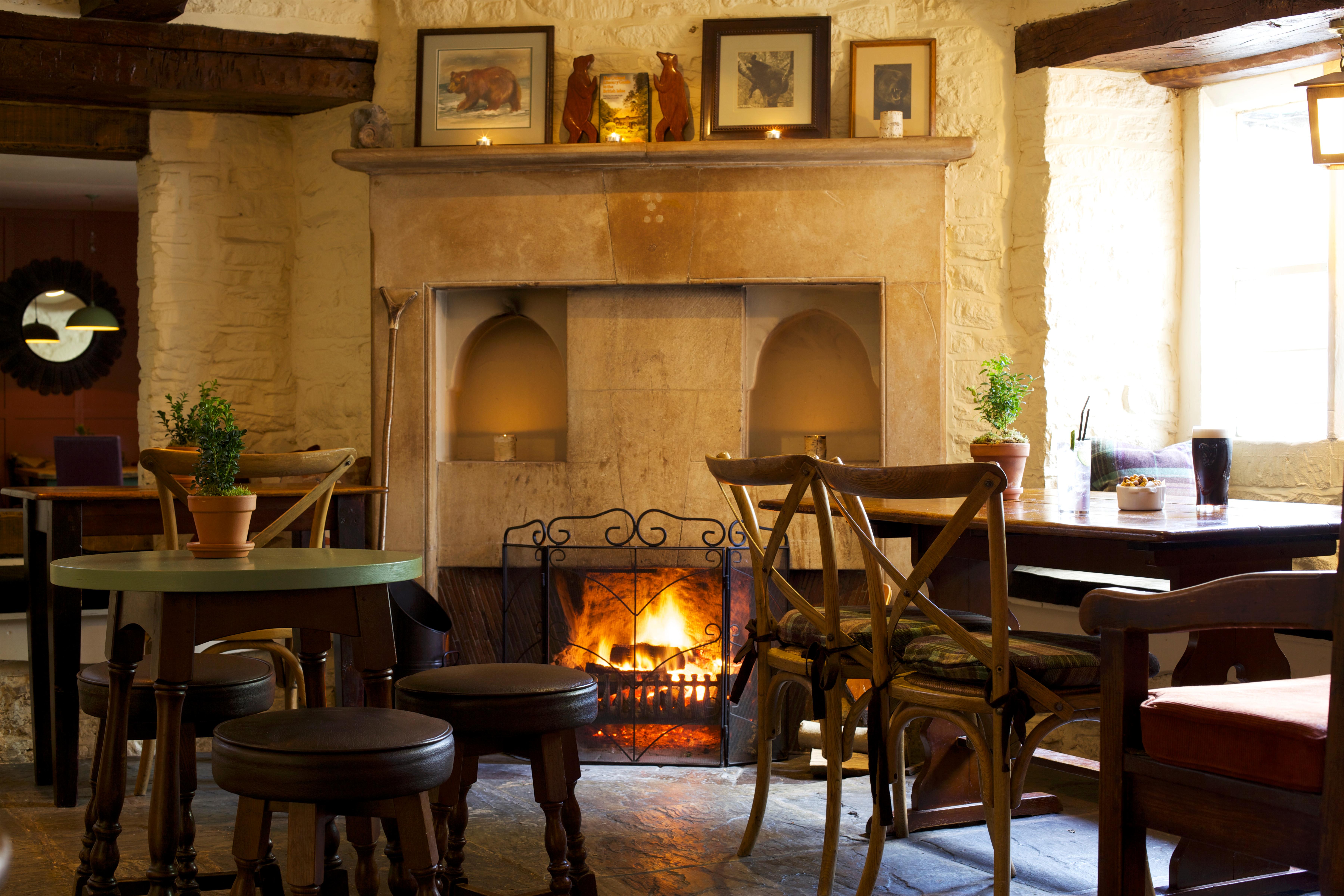 The Bear of Rodborough Hotel