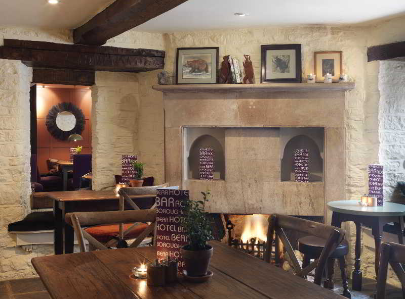 The Bear of Rodborough Hotel