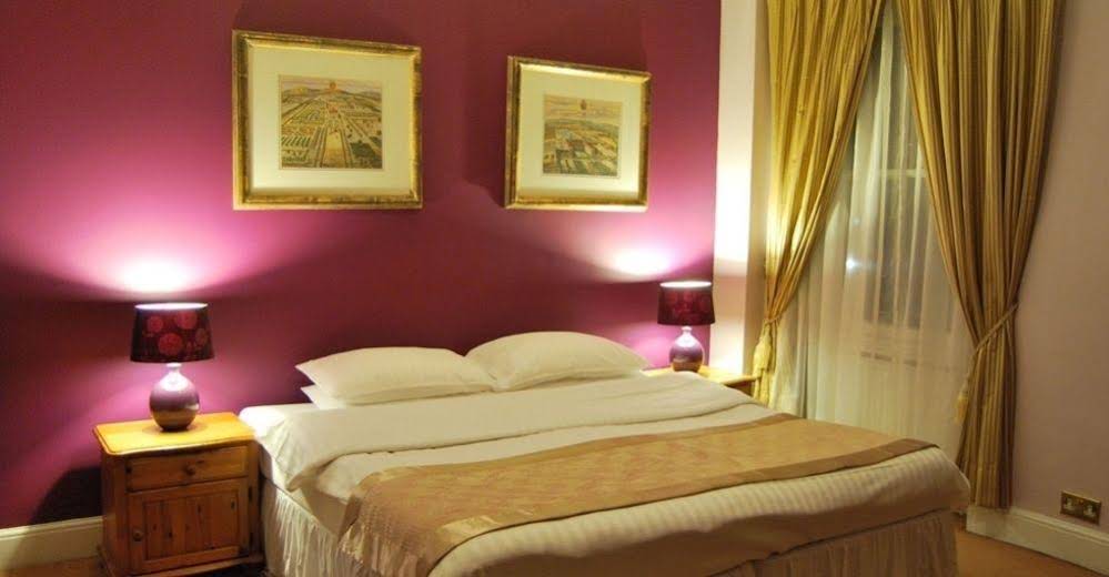 The Stroud Hotel