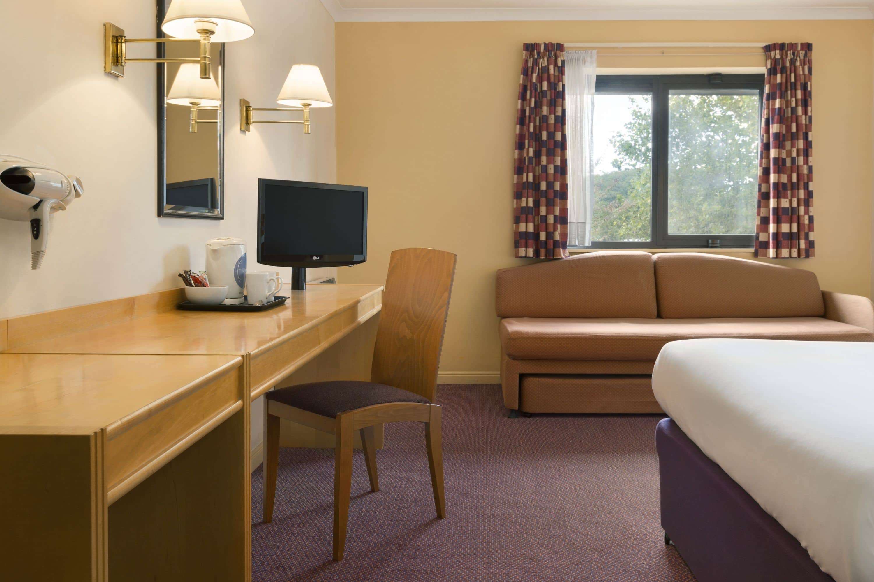 Days Inn by Wyndham Taunton
