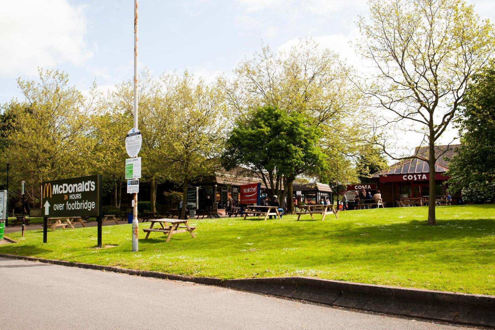 Days Inn by Wyndham Taunton