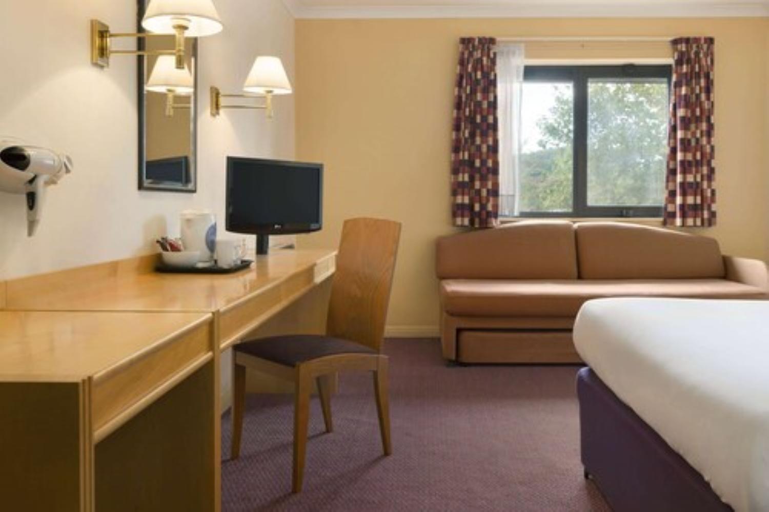 Days Inn by Wyndham Taunton
