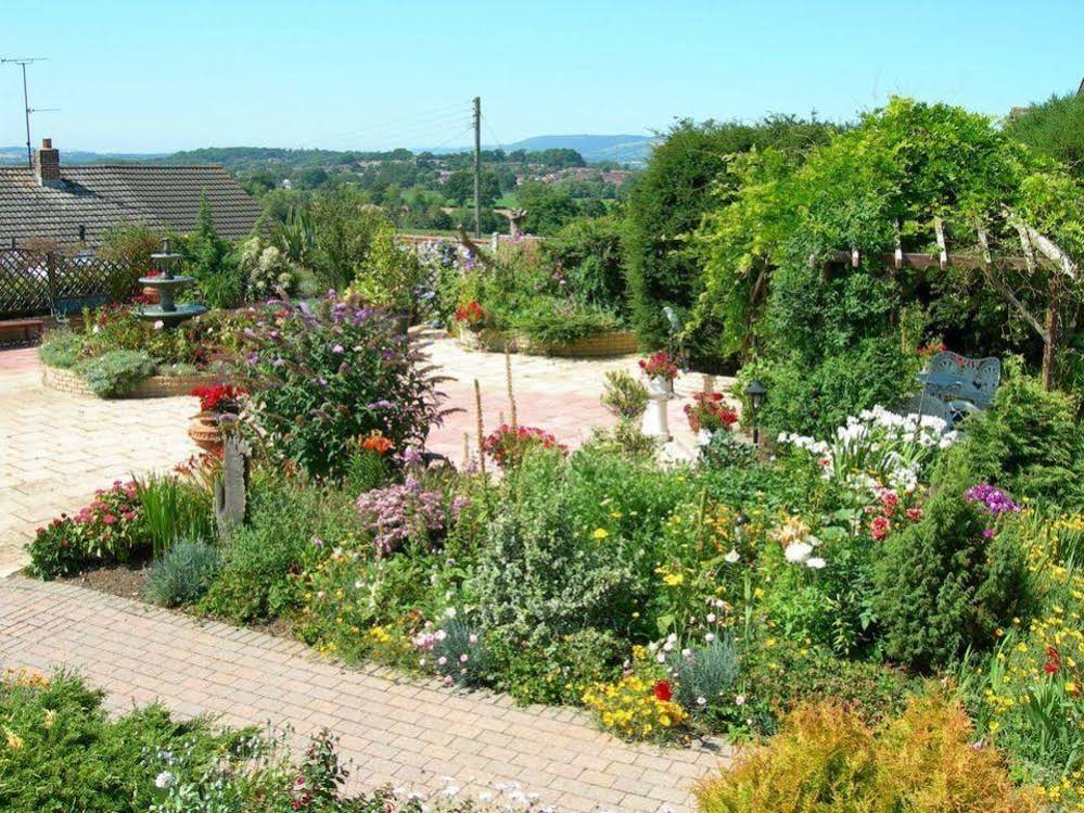 Meryan House Hotel
