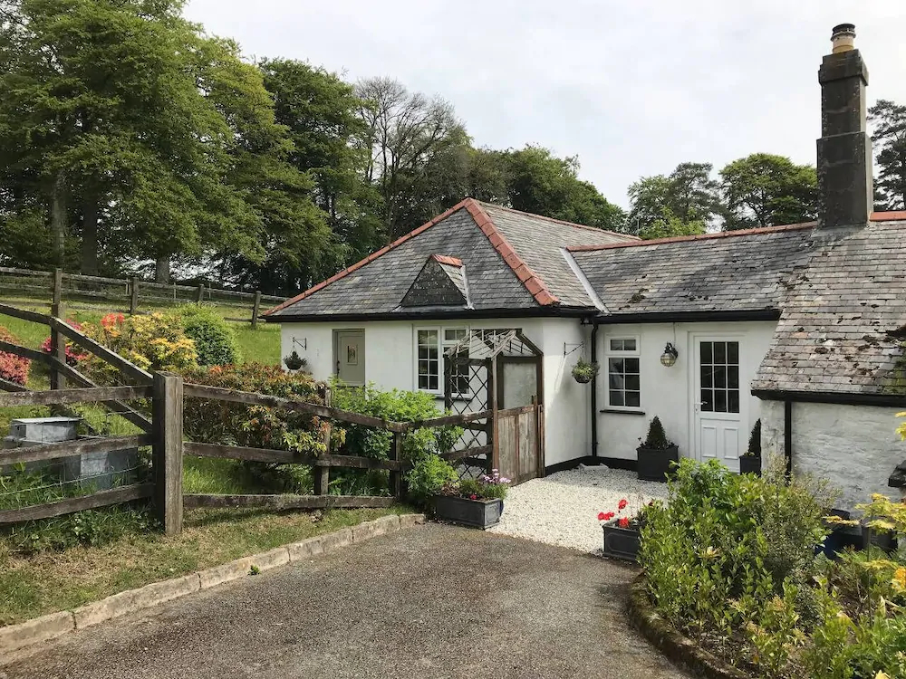 Bumble Bee Cottage
