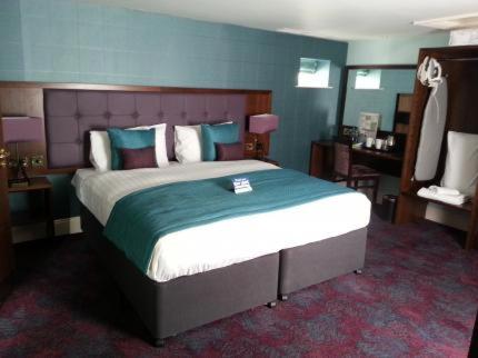 The Queen’s Head Hotel