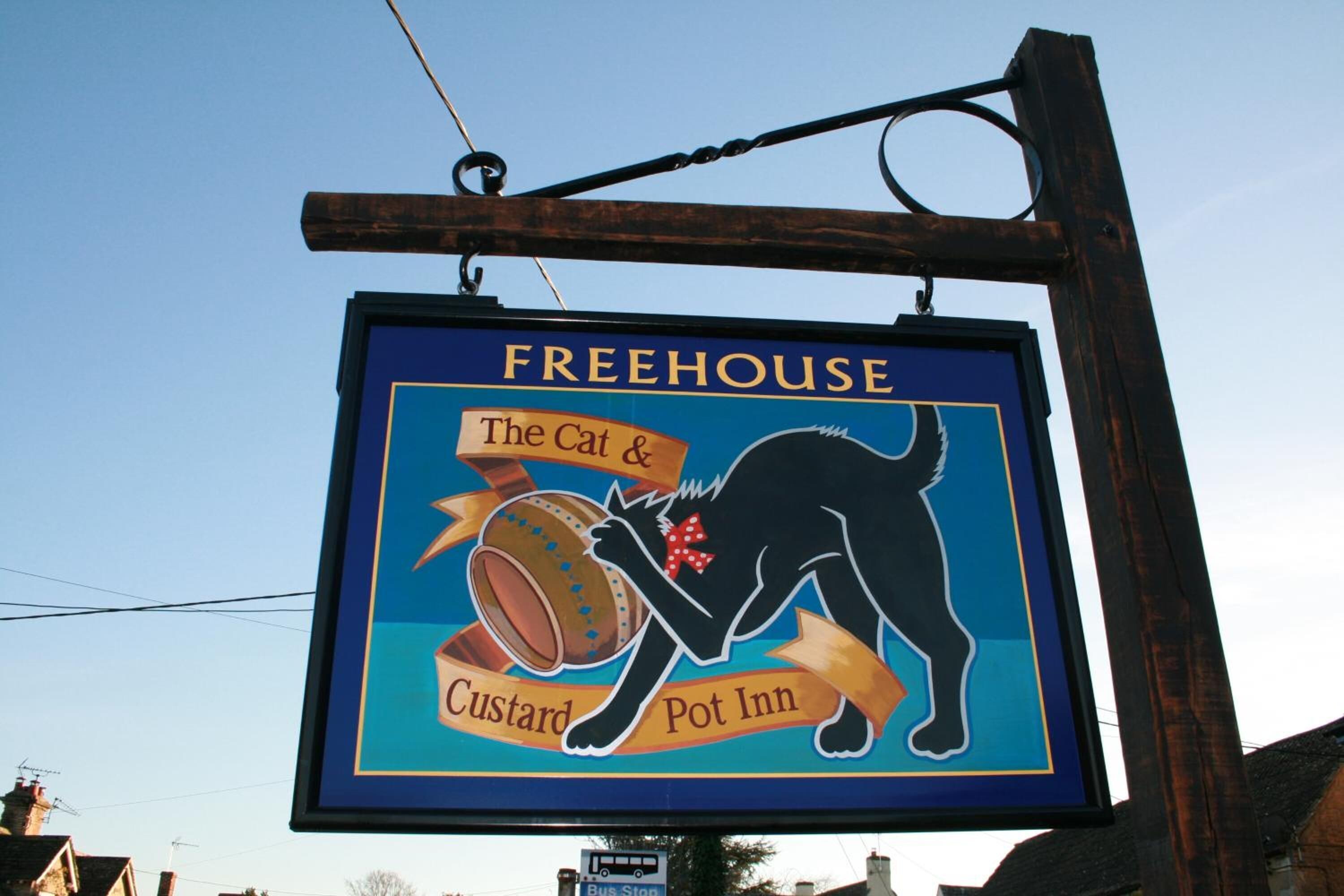 The Cat & Custard Pot Inn