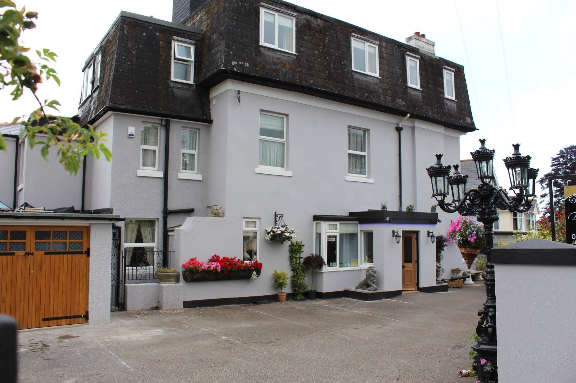 Albaston House