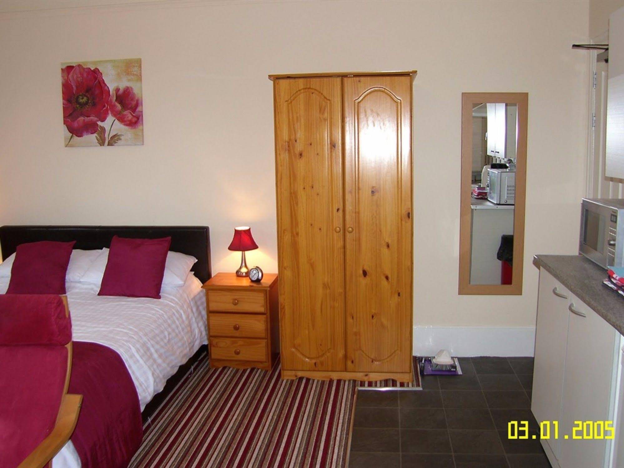 Appletorre House Holiday Flats