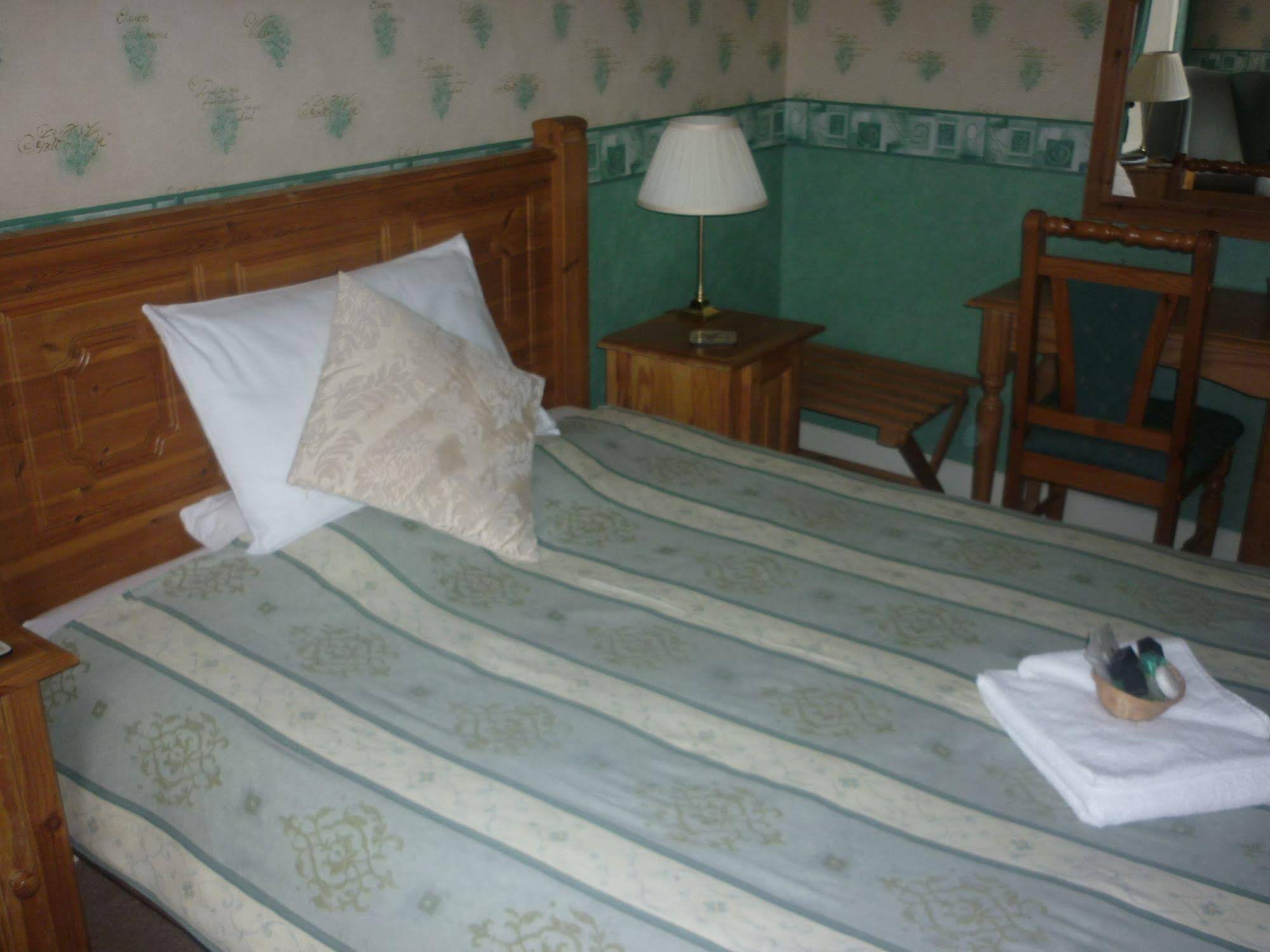 Ashwood Grange Hotel - B&B