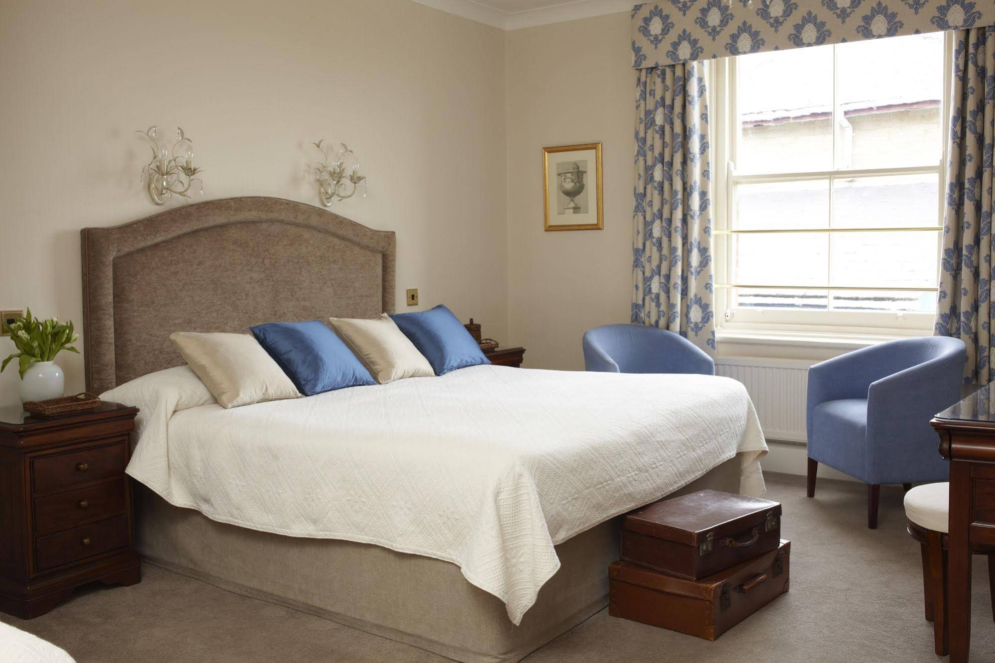 The Royal Hotel