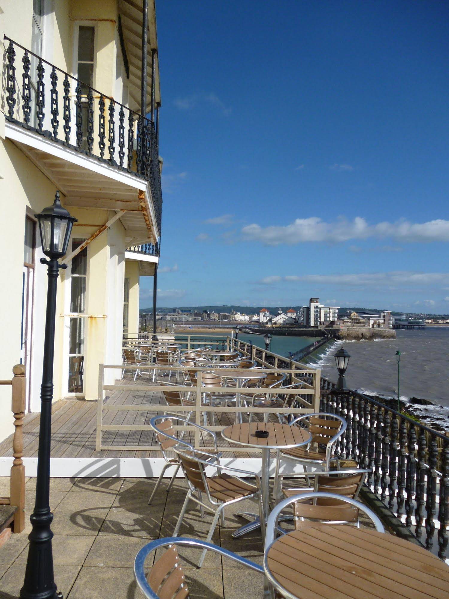 Daunceys Hotel