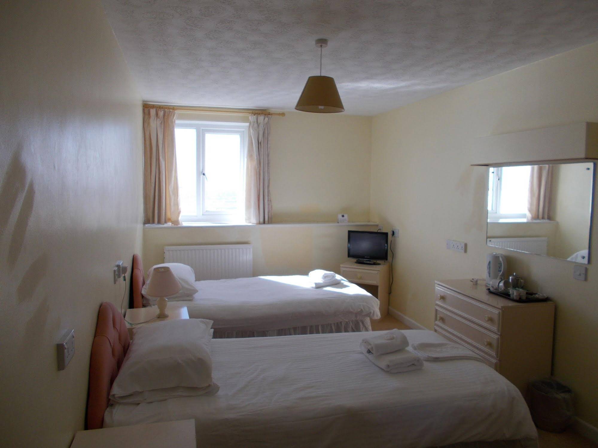 Daunceys Hotel