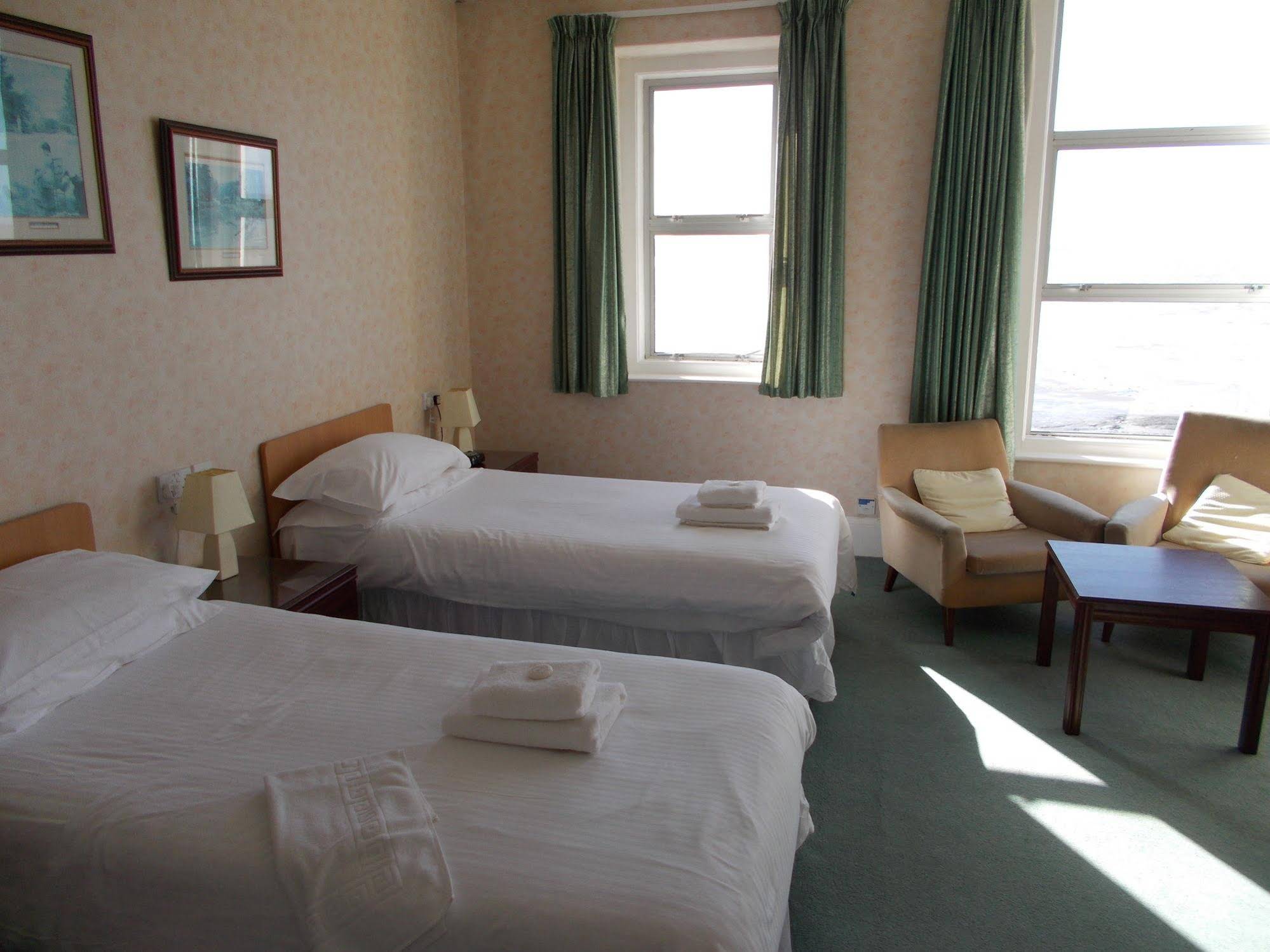 Daunceys Hotel