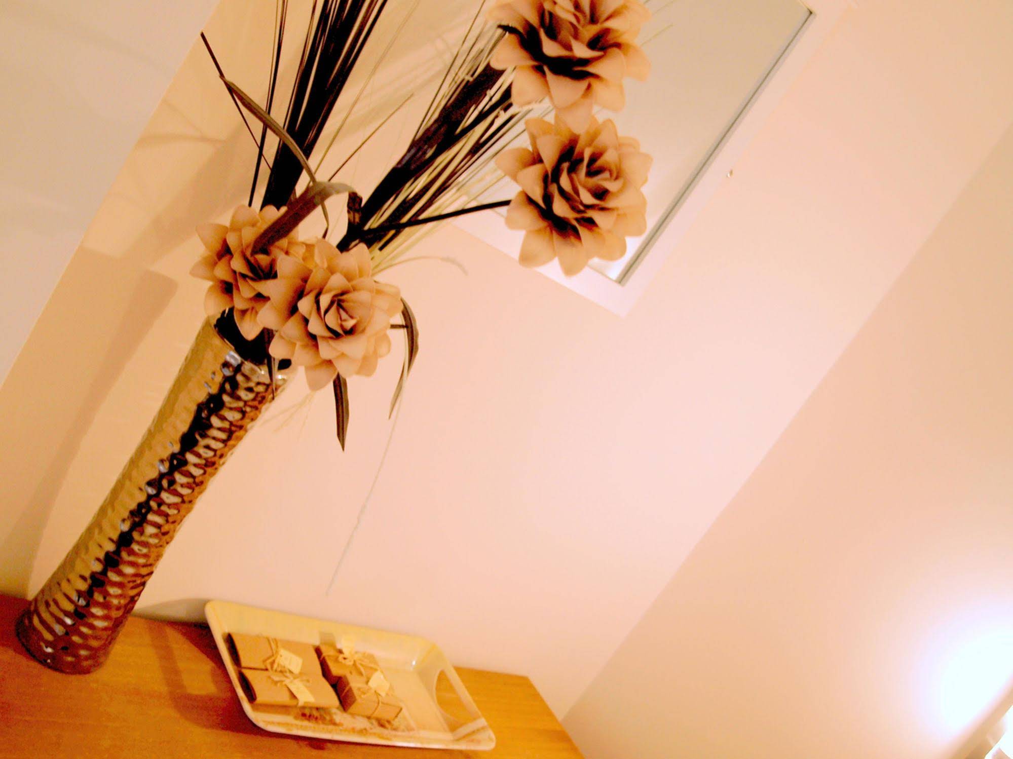Kensington Court Holiday Apartments