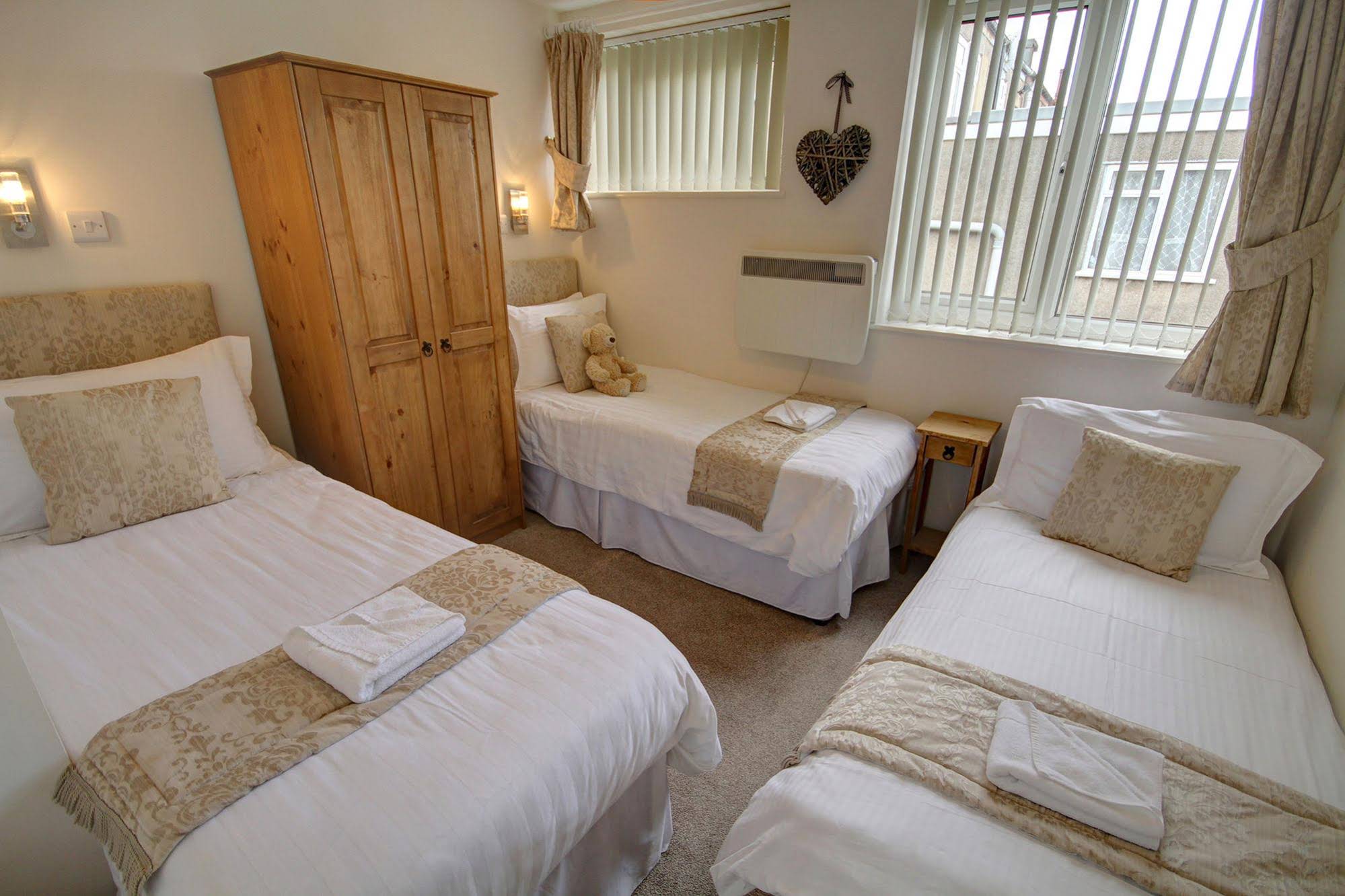 Kensington Court Holiday Apartments
