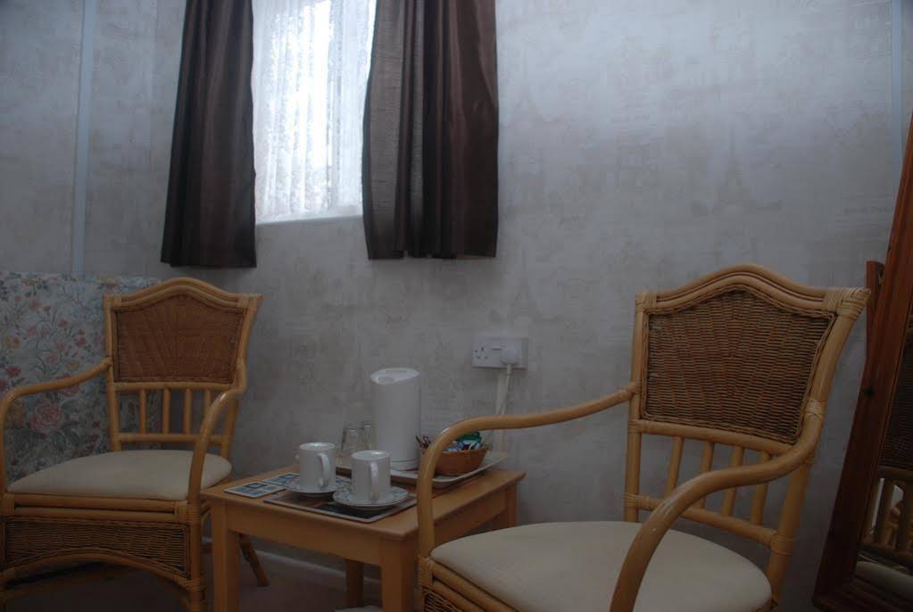 Whitecliff Guest House
