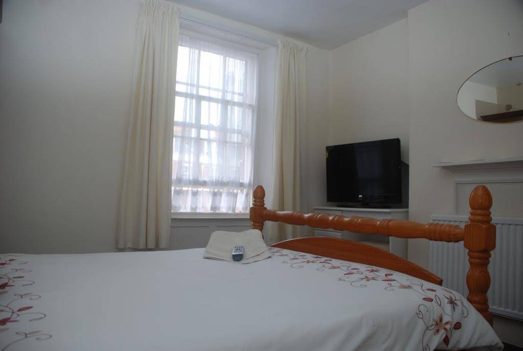 Whitecliff Guest House