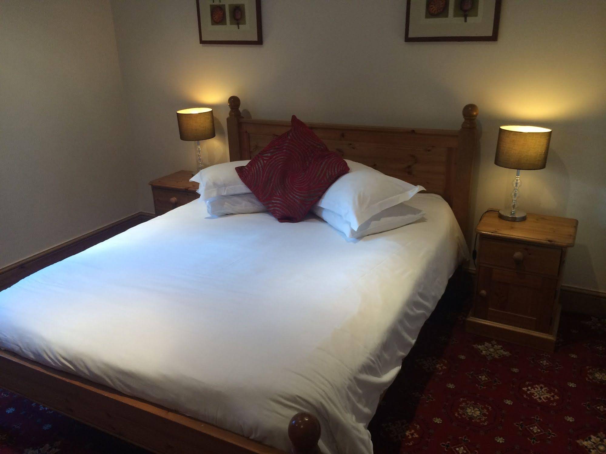 Hunters Lodge Inn