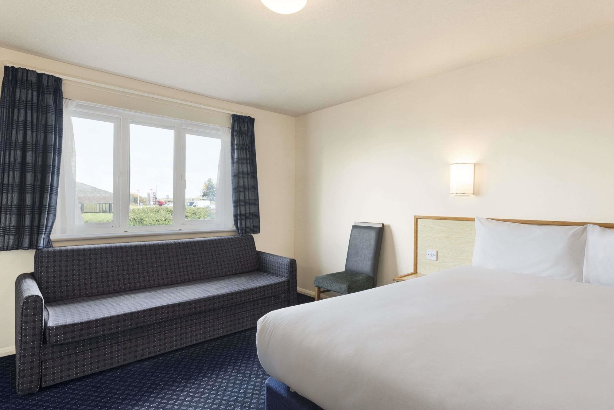 Days Inn by Wyndham Sutton Scotney North